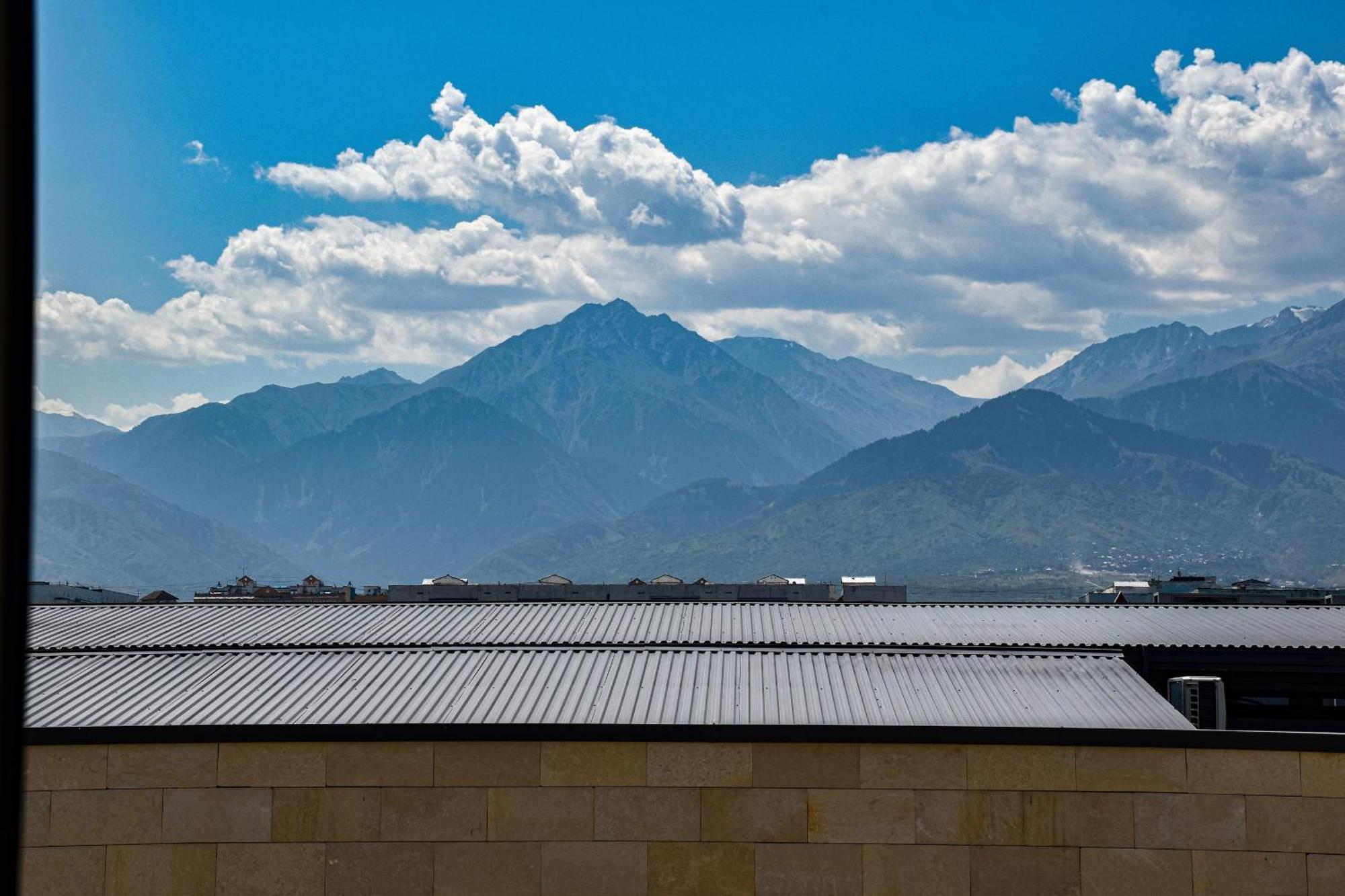 Yourhouse Микрорайон Жетысу-2, Дом 69 Almaty Exterior photo